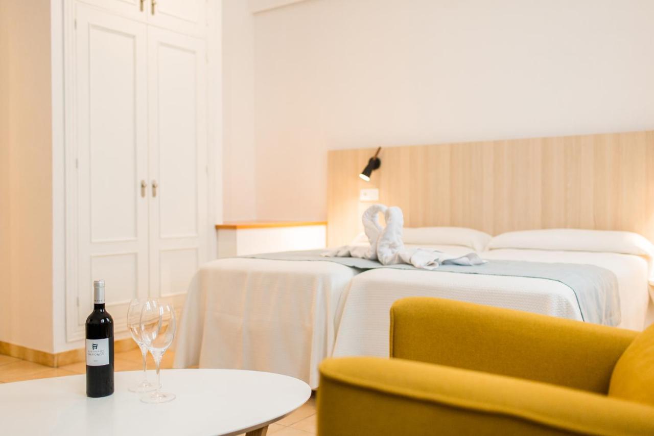 Sagitario Petit Ciutadella Hotel Ciutadella  Kültér fotó